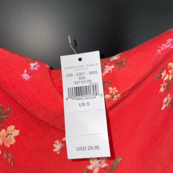 NWT Cowl Neck Tank Top- small - Picture 3 of 3